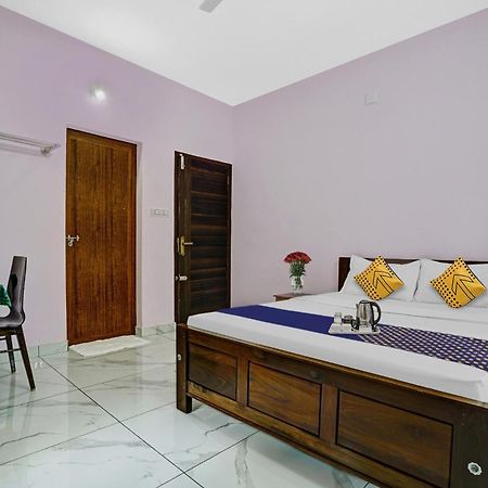 Spot On Shalom Palace Residency Neriyamangalam Εξωτερικό φωτογραφία