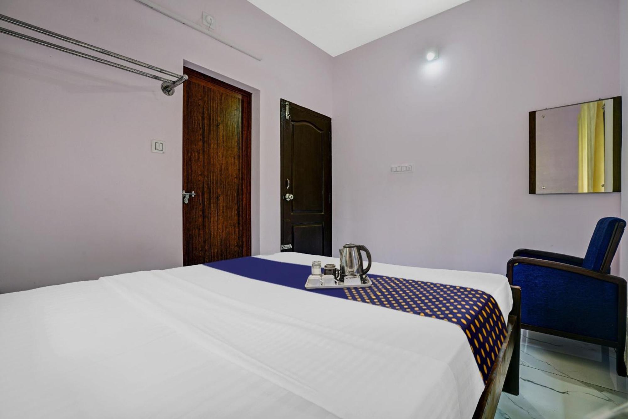 Spot On Shalom Palace Residency Neriyamangalam Εξωτερικό φωτογραφία