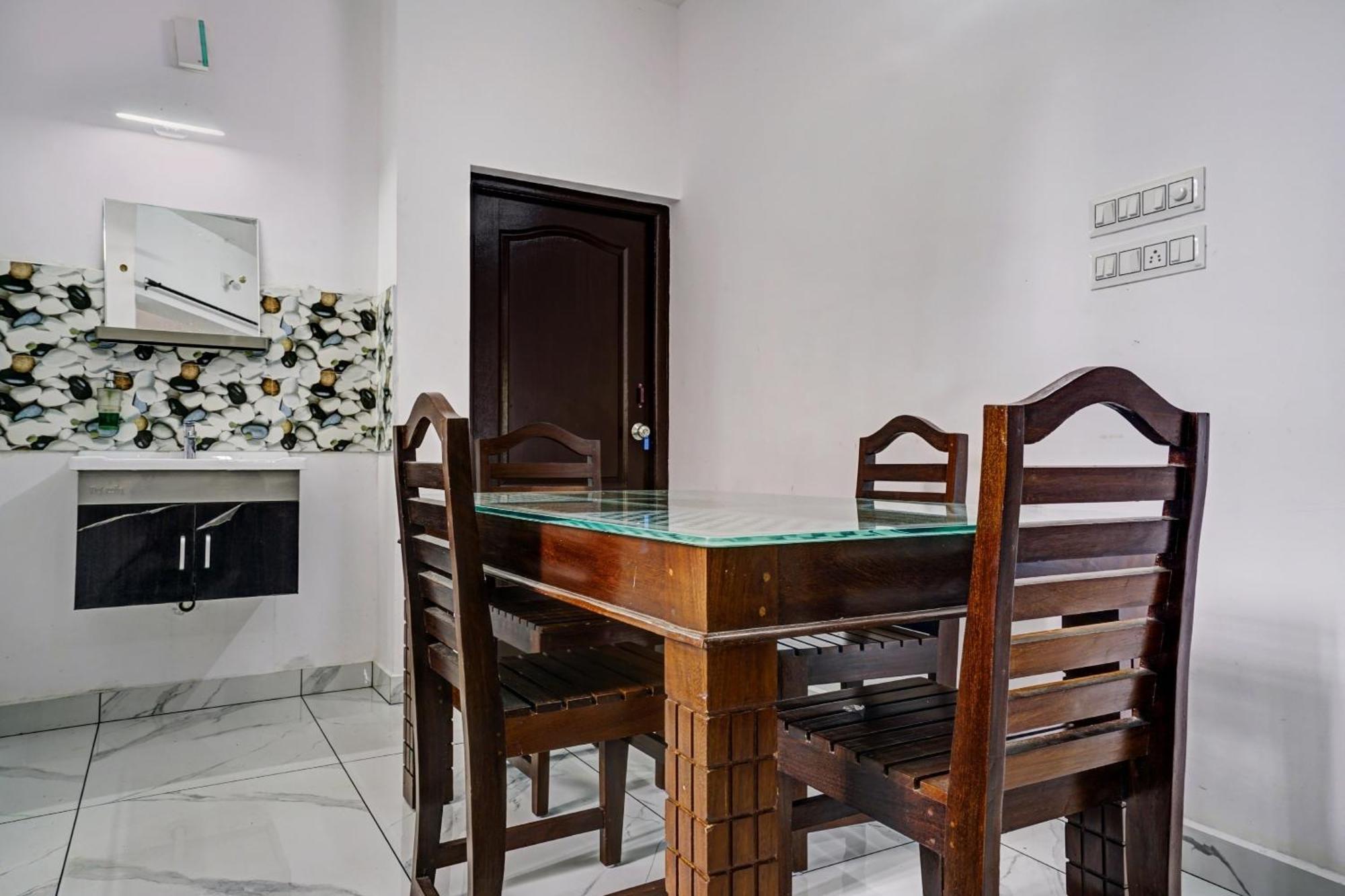 Spot On Shalom Palace Residency Neriyamangalam Εξωτερικό φωτογραφία