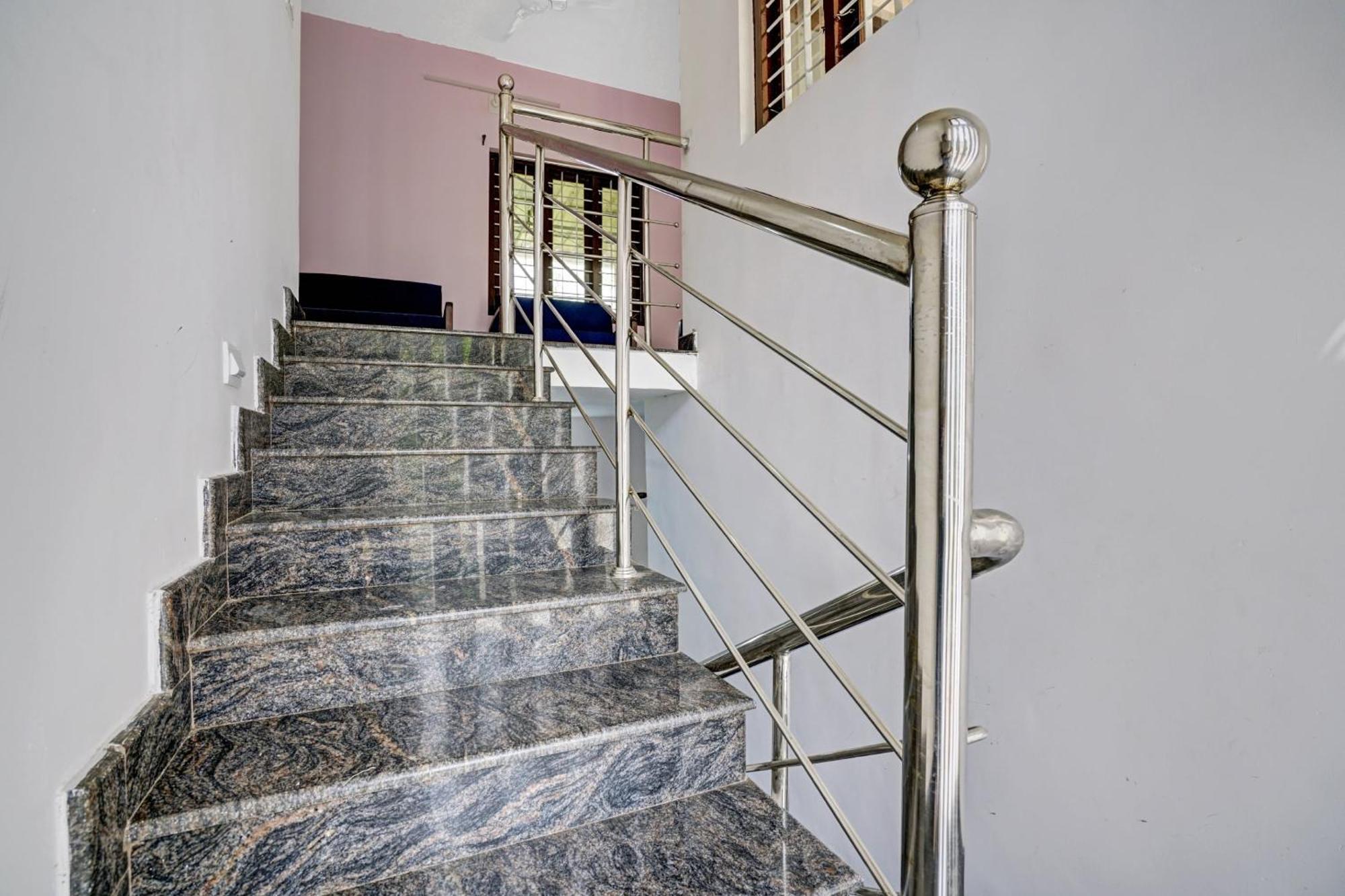 Spot On Shalom Palace Residency Neriyamangalam Εξωτερικό φωτογραφία